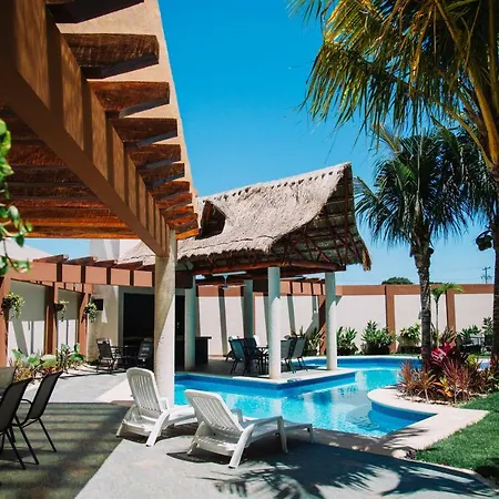Tres Soles Apartments